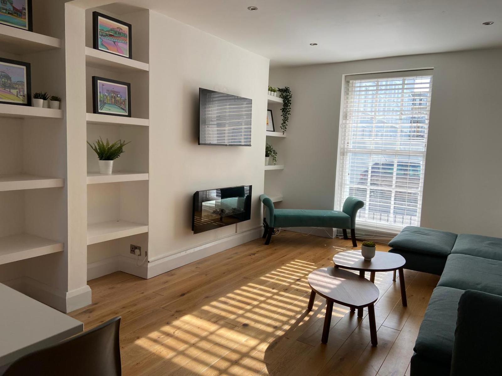 Vila Warwick House - Stunning House With Terrace And Sea Views, Sleeps 11 Worthing Exteriér fotografie