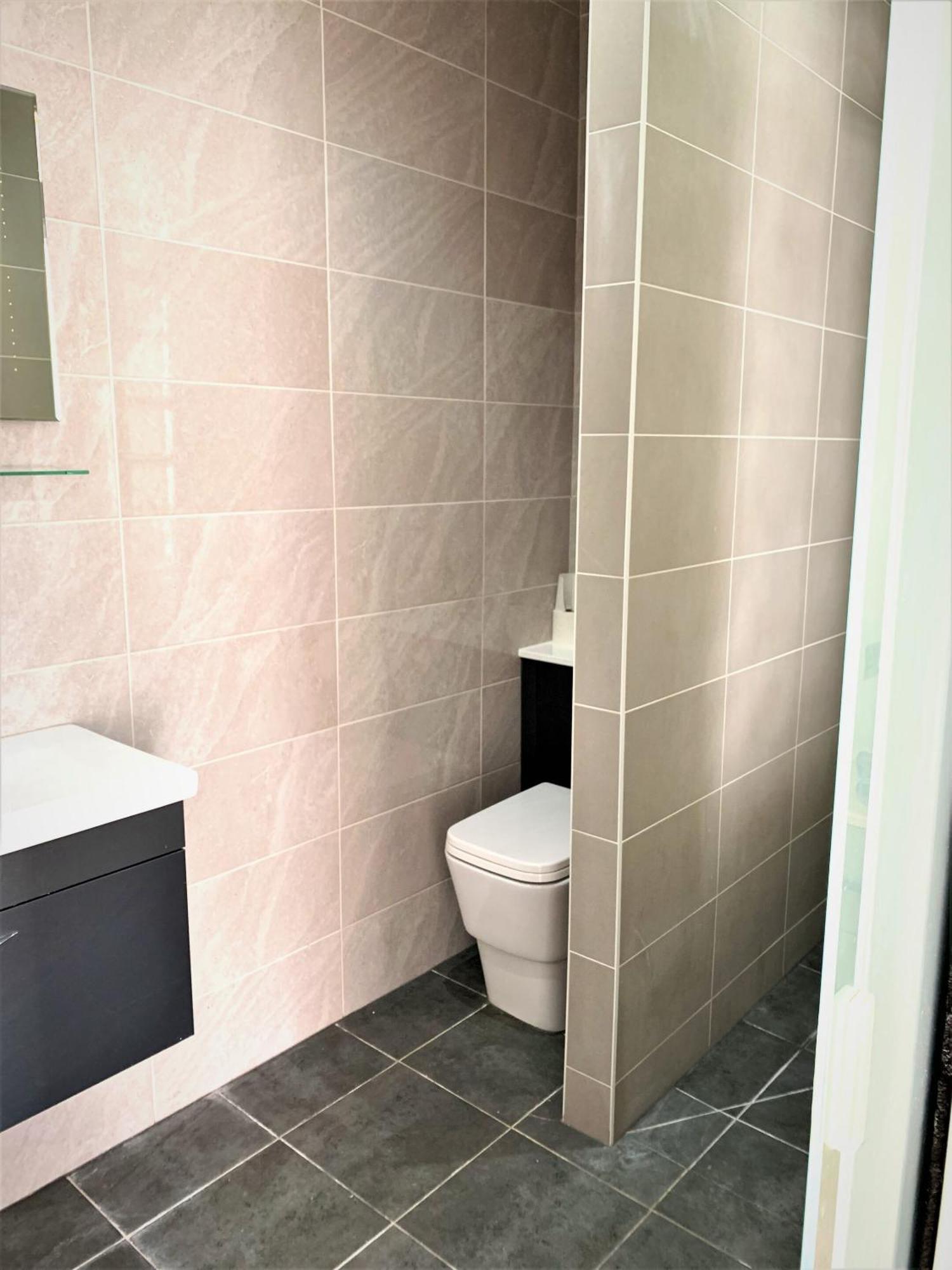 Vila Warwick House - Stunning House With Terrace And Sea Views, Sleeps 11 Worthing Exteriér fotografie